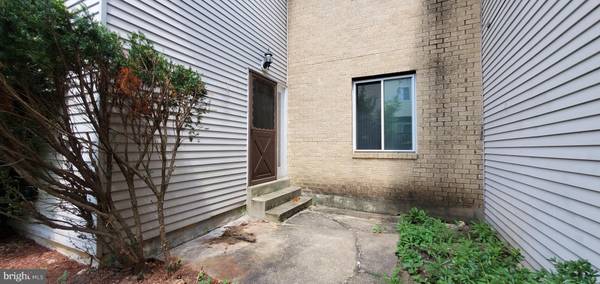 60 STATE CT #109, Gaithersburg, MD 20877