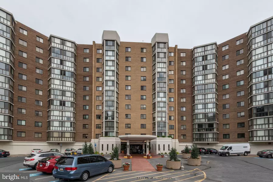 15100 INTERLACHEN DR #4-617, Silver Spring, MD 20906