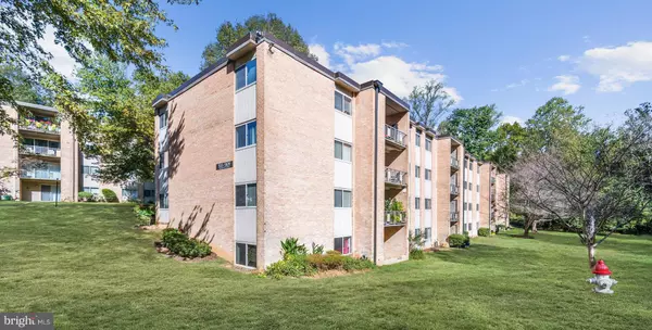 5109 CROSSFIELD CT #8, North Bethesda, MD 20852