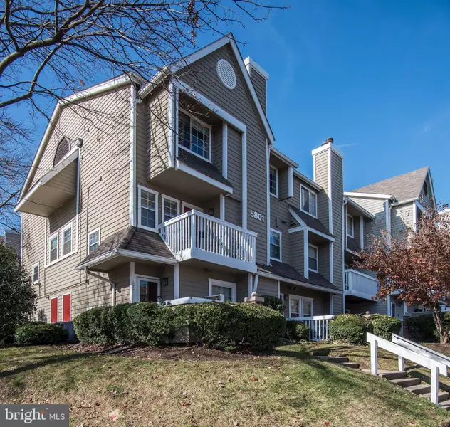 5801 INMAN PARK CIR #100, Rockville, MD 20852