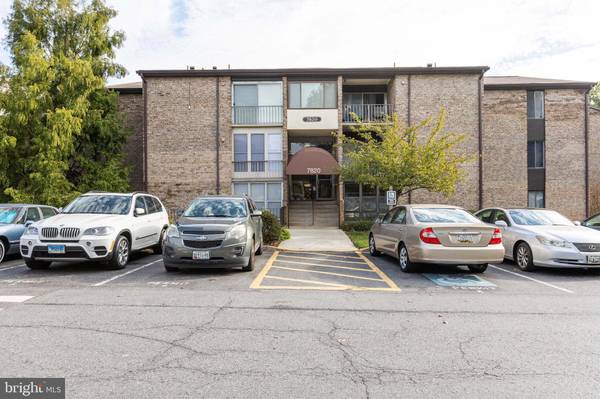 7820 HANOVER PKWY #400, Greenbelt, MD 20770