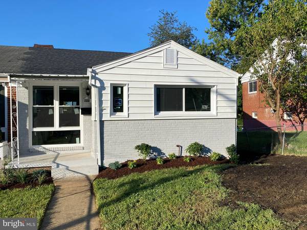 5110 FLINTRIDGE DR, Hyattsville, MD 20784