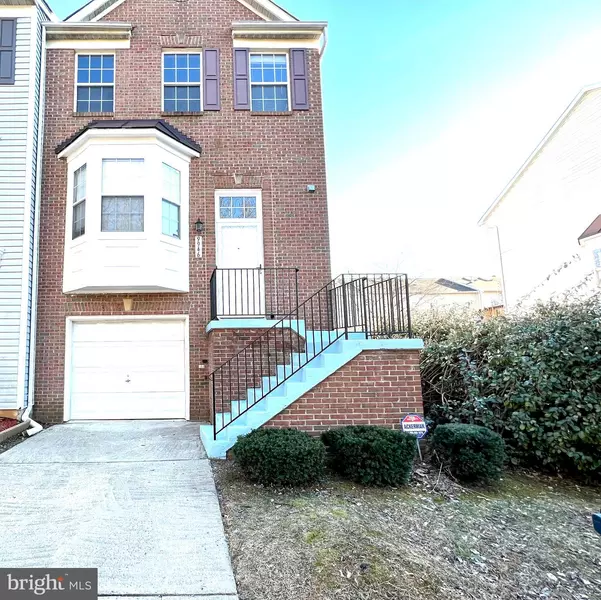 9946 ROYAL COMMERCE PL, Upper Marlboro, MD 20774