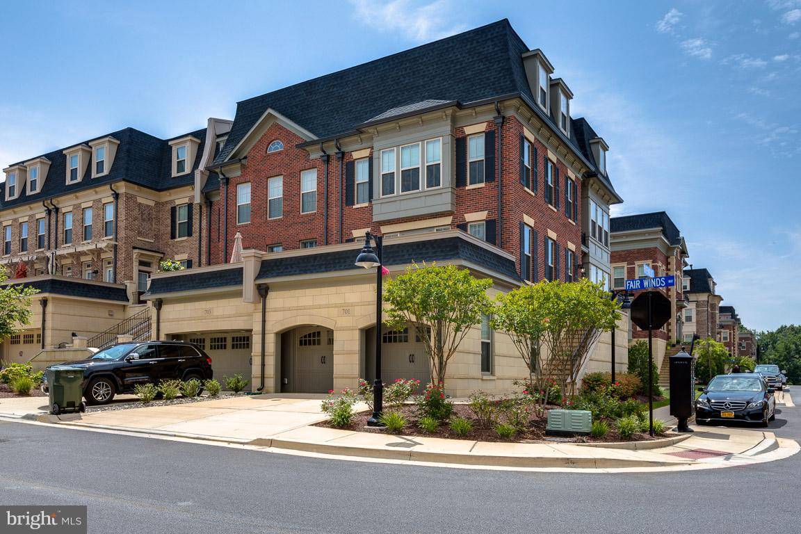 Oxon Hill, MD 20745,701 FAIR WINDS WAY #251