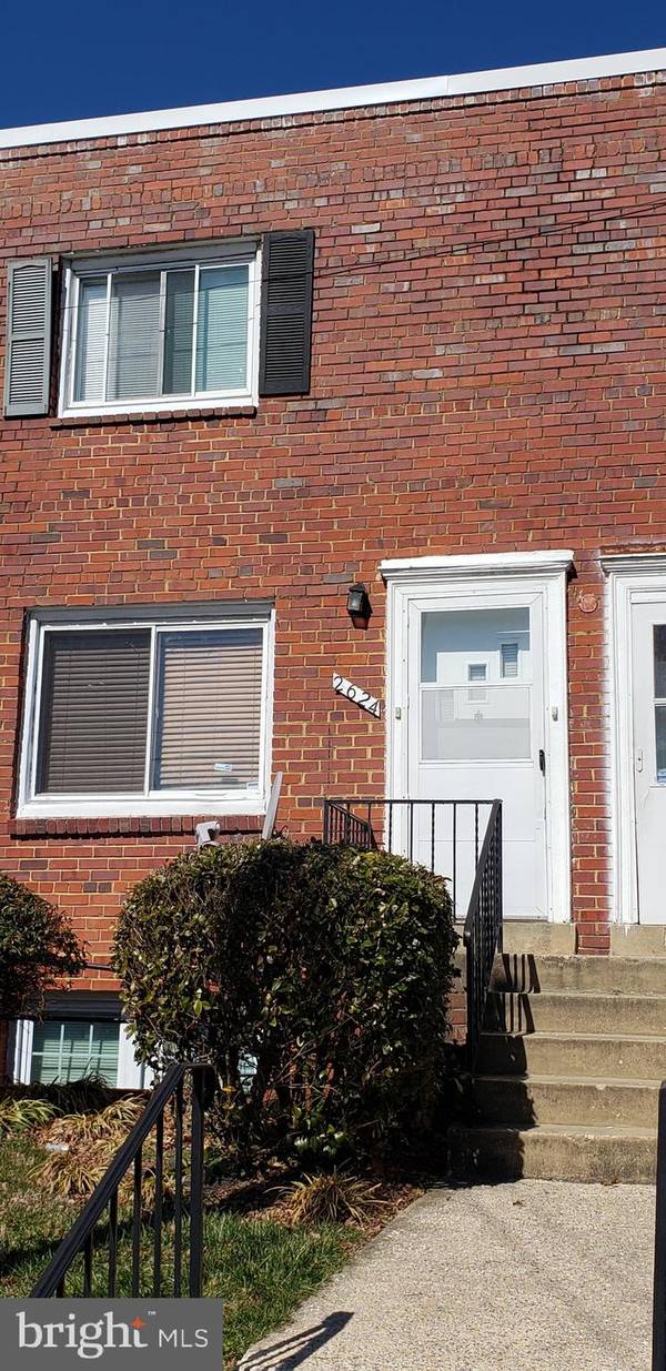 2624 IVERSON ST #33, Temple Hills, MD 20748