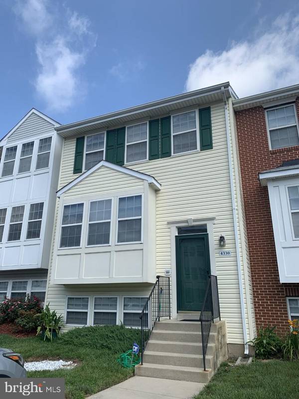 4330 APPLE ORCHARD LN #4, Suitland, MD 20746