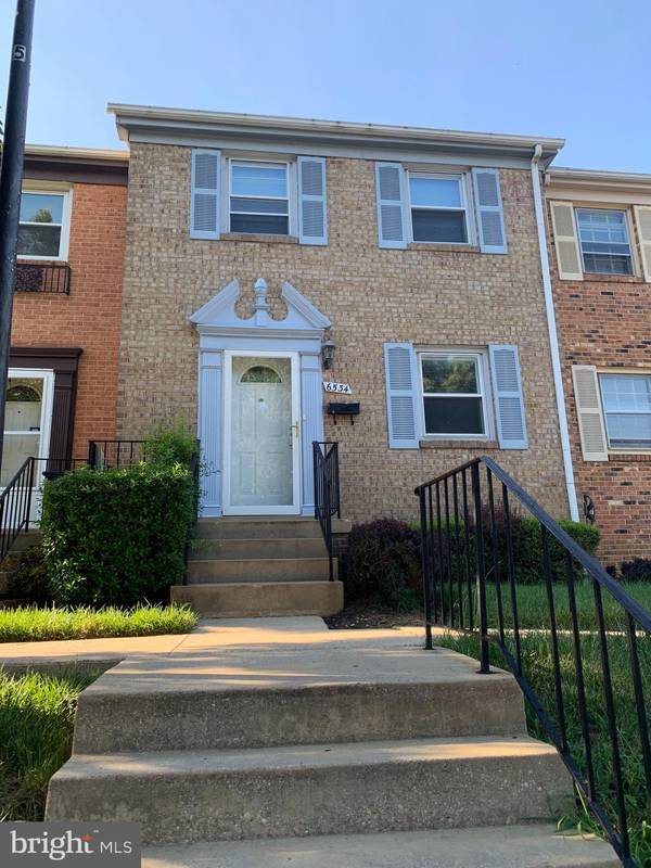 6534 BEECHWOOD DR #18, Temple Hills, MD 20748