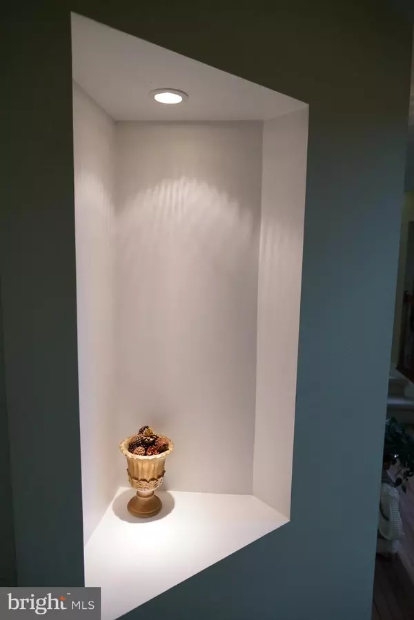 Accokeek, MD 20607,1211 BOHAC LN