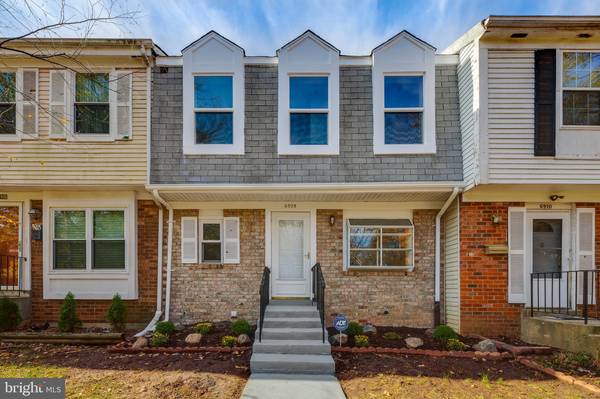 6908 WOODSTREAM TURN, Lanham, MD 20706