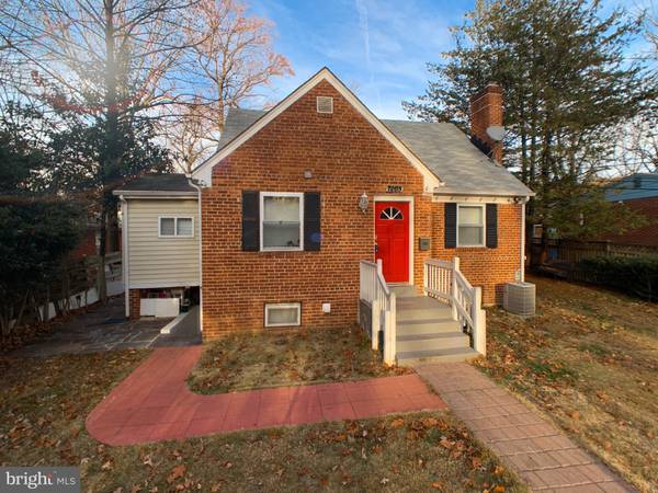 7205 SLIGO PKWY E, Takoma Park, MD 20912