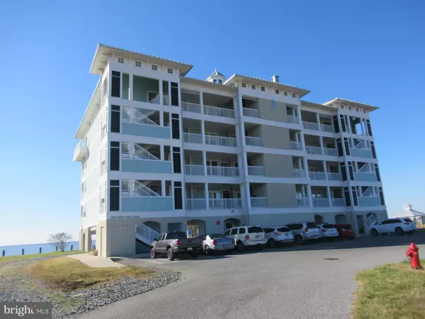 1089 PUPPY HOLE CT #302, Crisfield, MD 21817