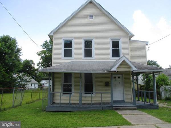 211 LAUREL ST, Pocomoke City, MD 21851