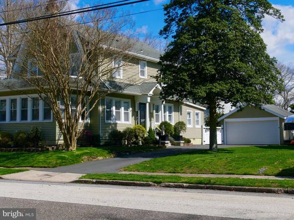 1008 SEASIDE AVE, Absecon, NJ 08201