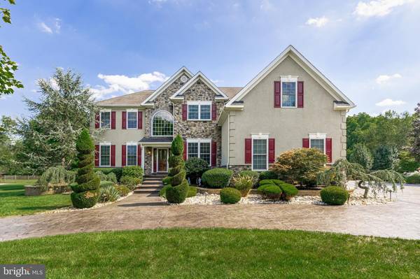 18 STARKE LN, Delran, NJ 08075