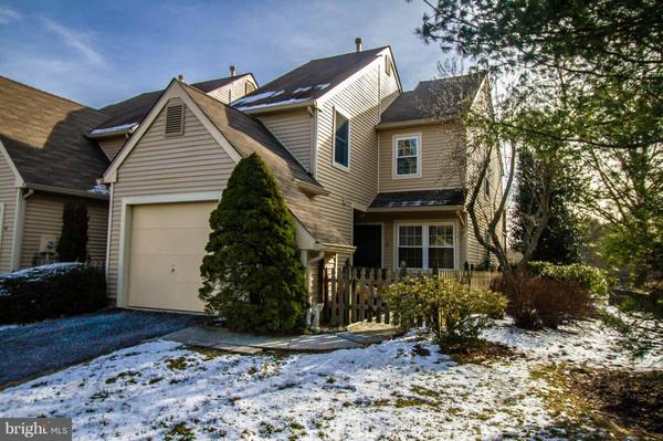 70 WOODLAKE DR, Marlton, NJ 08053