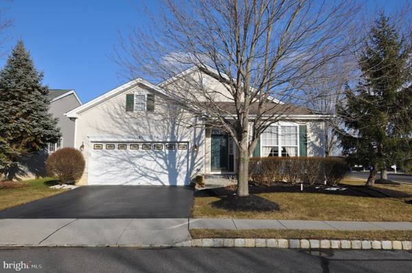 2 BARBARY LN, Columbus, NJ 08022