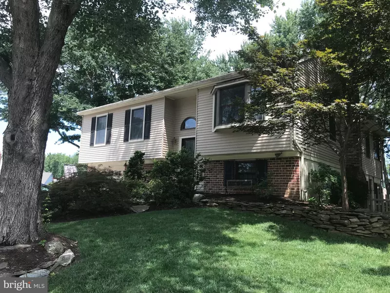 1 LANCASTER CT, Westampton, NJ 08060