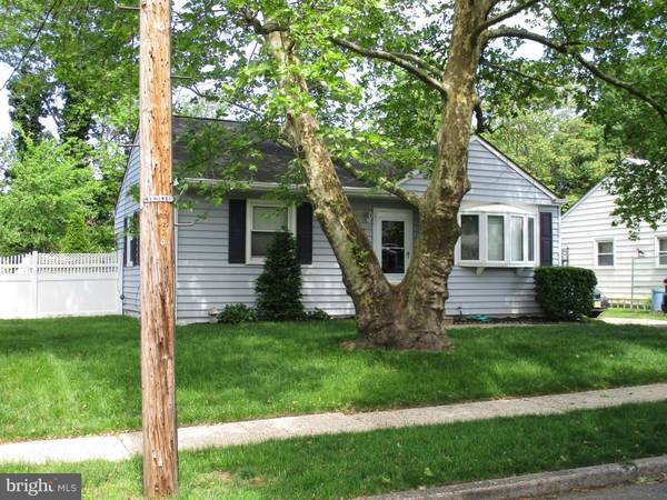 Maple Shade, NJ 08052,25 OVERBROOK AVE