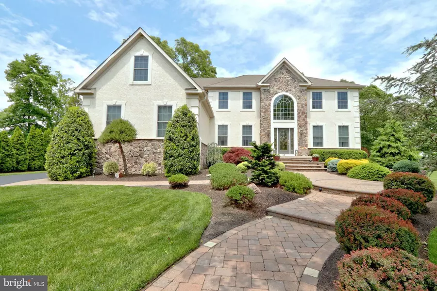 16 SPRINGVILLE WAY, Mount Laurel, NJ 08054