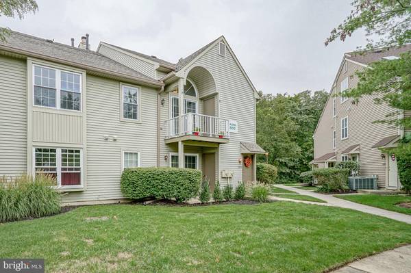 1508-B DENHAM CT, Mount Laurel, NJ 08054