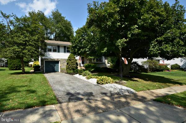 355 BOXWOOD LN, Cinnaminson, NJ 08077