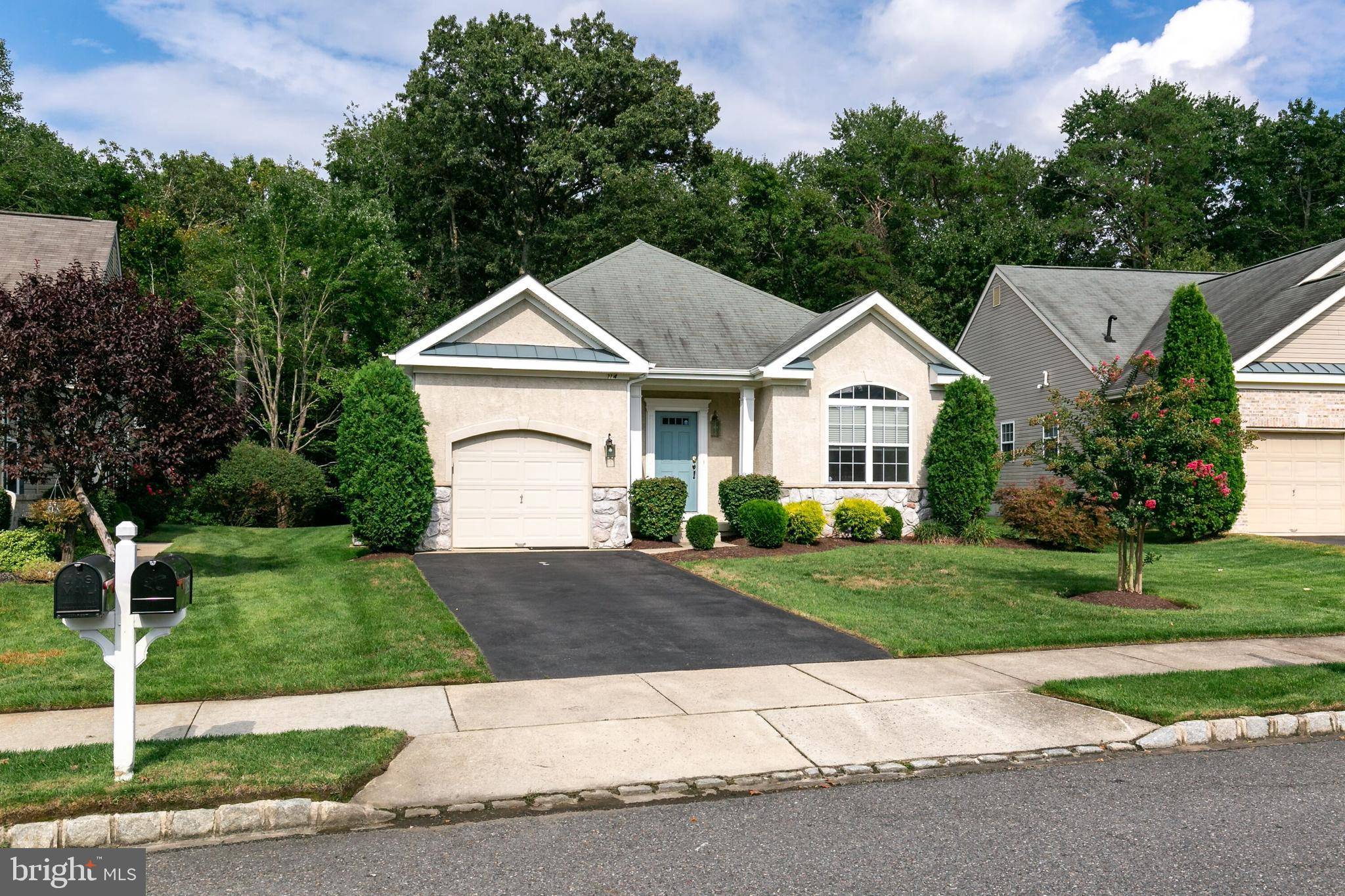 114 GLENGARRY LN, Hainesport, NJ 08036