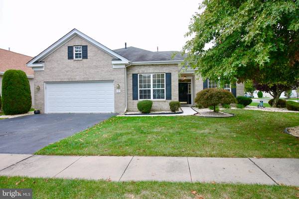 37 ELLINGTON DR, Columbus, NJ 08022