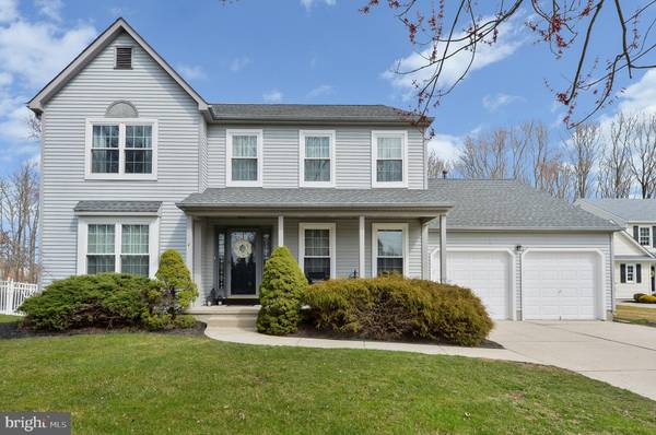 4 SHAMROCK LN, Marlton, NJ 08053