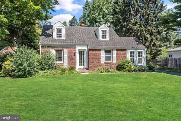 17 E MAPLE AVE,  Moorestown,  NJ 08057