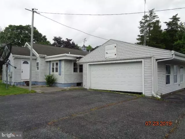 Dorchester, NJ 08316,32 RAILROAD AVE