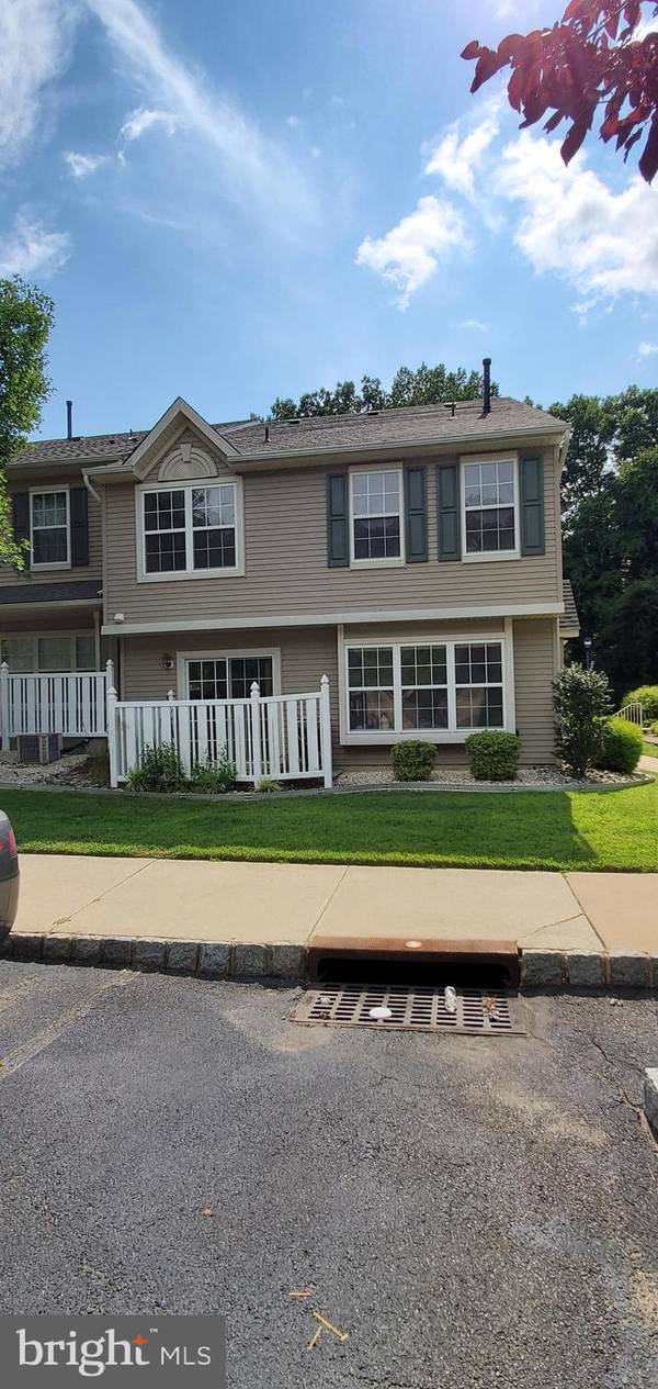 1604 BEACON HILL DR, Sicklerville, NJ 08081