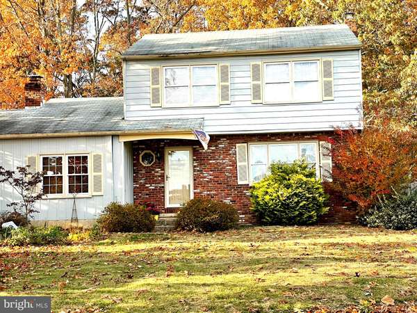 25 YORK TER, Sicklerville, NJ 08081