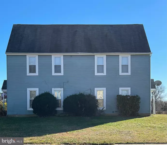 3 ANDREA DR, Berlin, NJ 08009