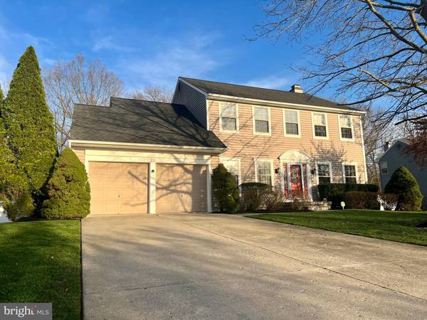 20 HORSESHOE DR, Voorhees, NJ 08043