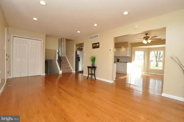 Sicklerville, NJ 08081,57 MARY ELLEN LN