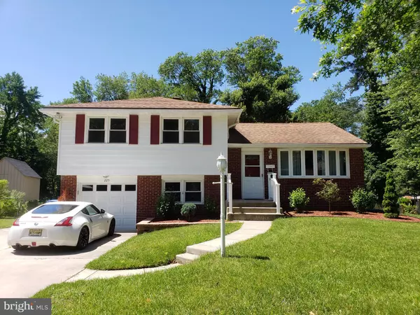 225 S BROOKFIELD RD, Cherry Hill, NJ 08034