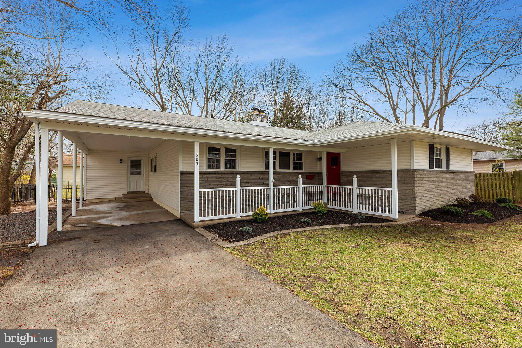 Cherry Hill, NJ 08003,302 IRIS RD