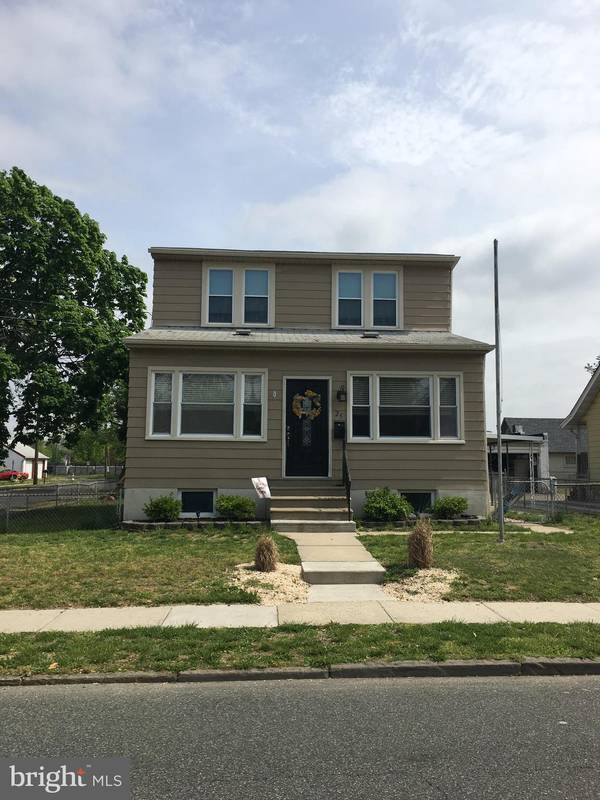 25 E THOMPSON AVE, Gloucester City, NJ 08030