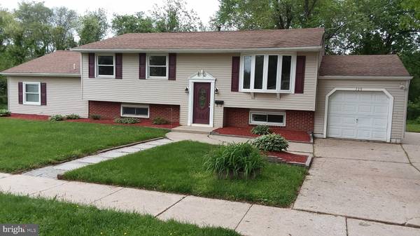 529 HOBART DR, Clementon, NJ 08021