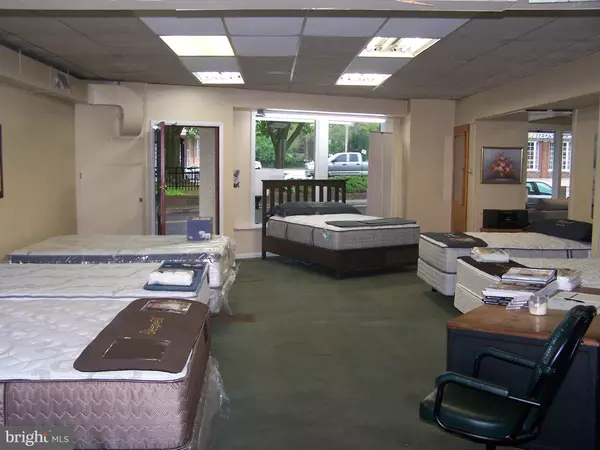 Merchantville, NJ 08109,25 W PARK AVE