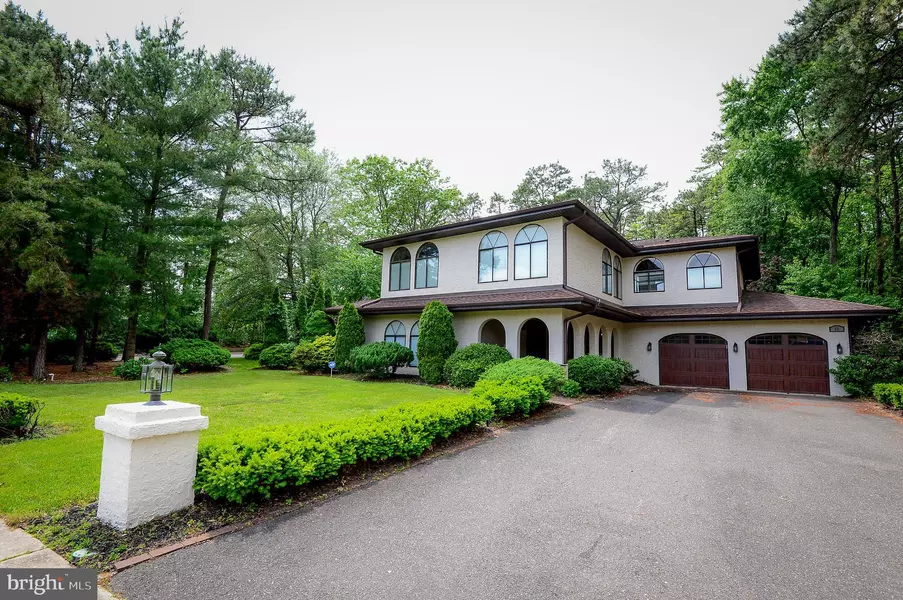 20 BRONWOOD DR, Voorhees, NJ 08043