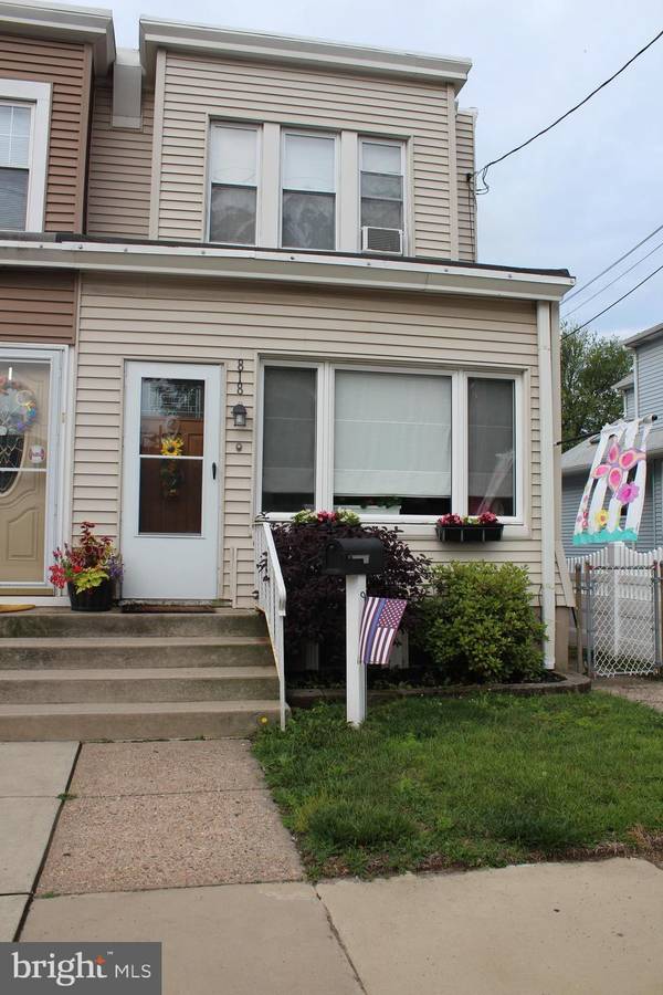 818 DIVISION ST, Gloucester City, NJ 08030