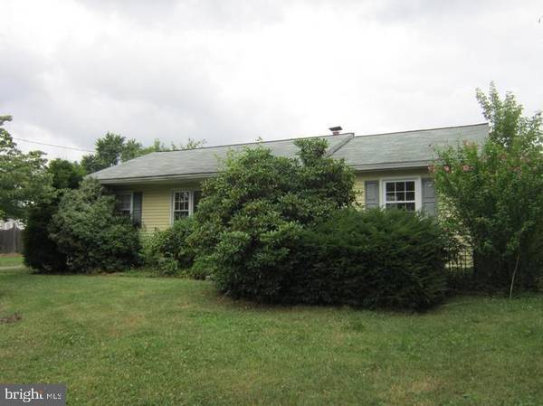 31 DREXEL AVE, Stratford, NJ 08084