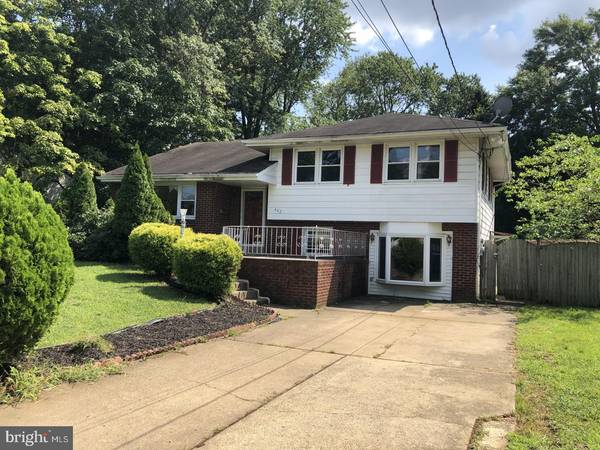 402 CHAPEL AVE E, Cherry Hill, NJ 08034