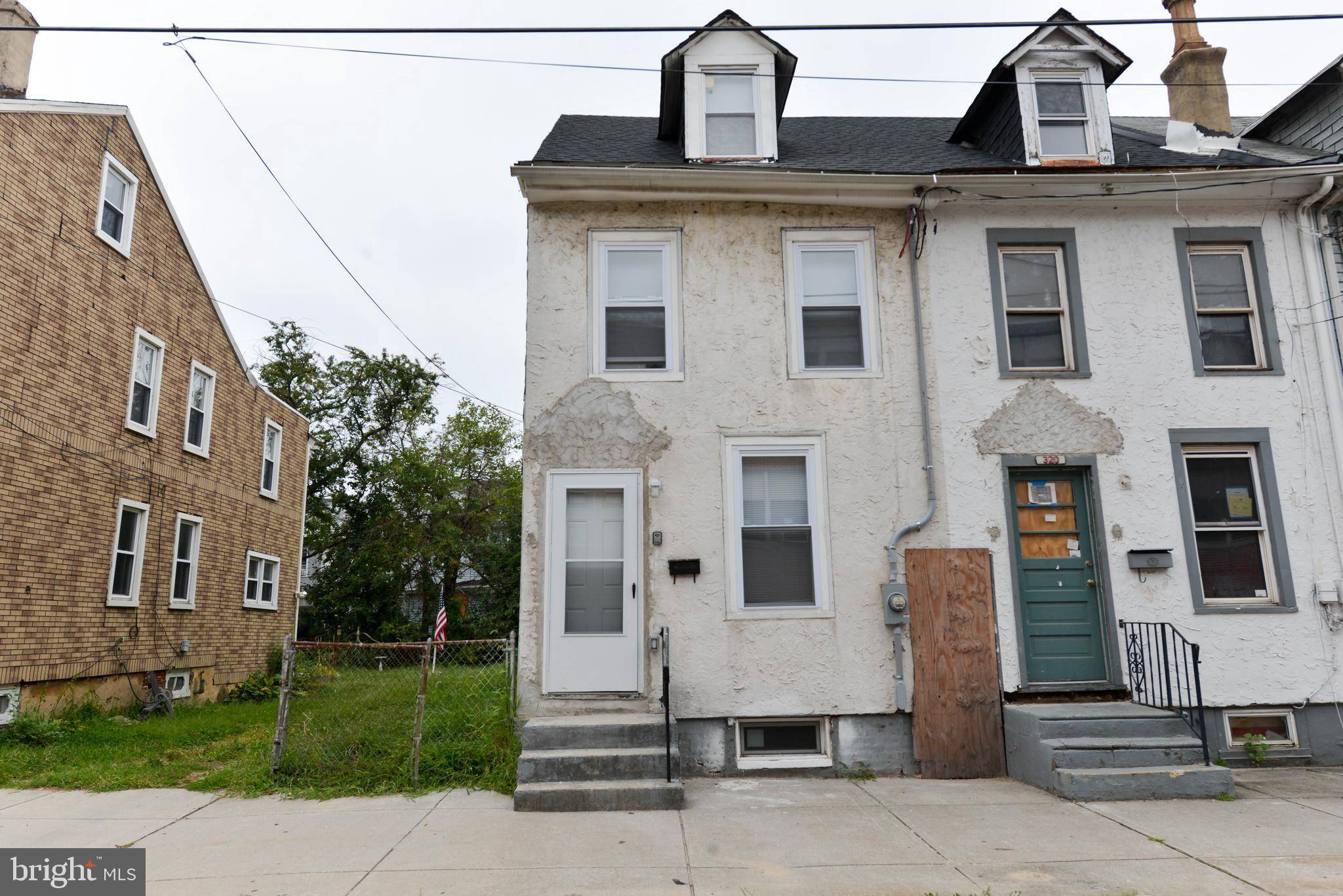 322 RIDGEWAY ST, Gloucester City, NJ 08030