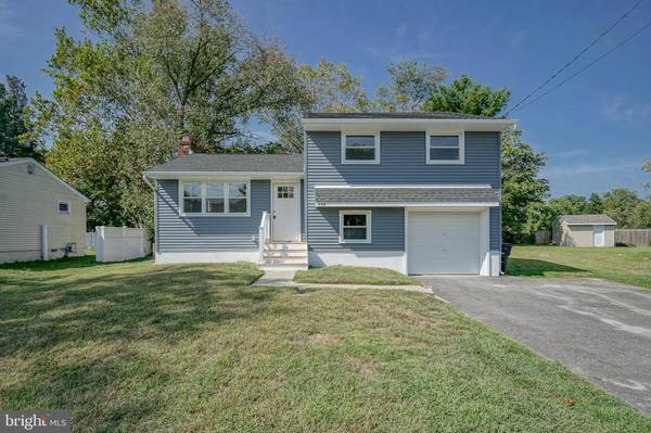 228 E WINTHROP AVE, Clementon, NJ 08021