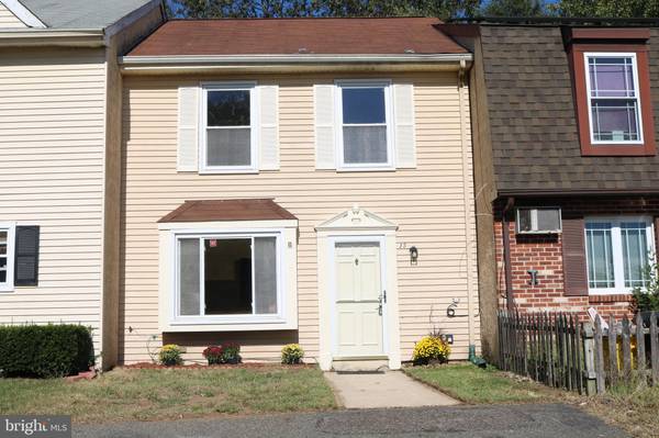 35 PRESIDENTIAL DR, Sicklerville, NJ 08081