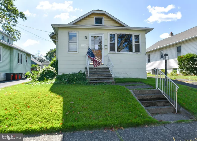 120 E ORMOND AVE, Oaklyn, NJ 08107