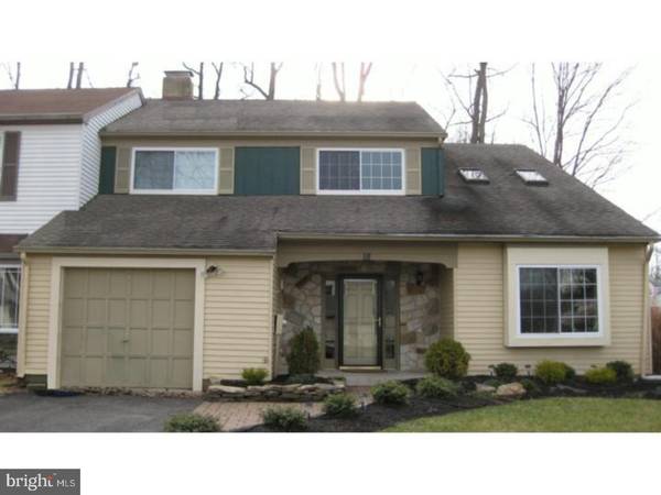 18 BRIARCREEK DR, Voorhees, NJ 08043