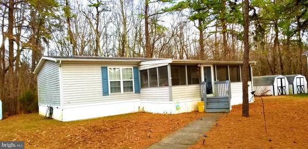 16 SKYLINE DR, Sicklerville, NJ 08081